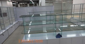 展柜之美 木制货架与商场展示的艺术
